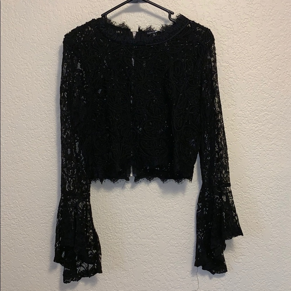 Lace long sleeve Crop top